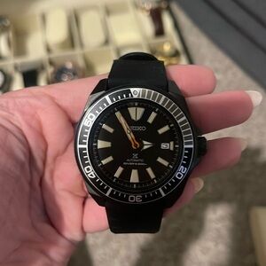 Seiko black watch automatic